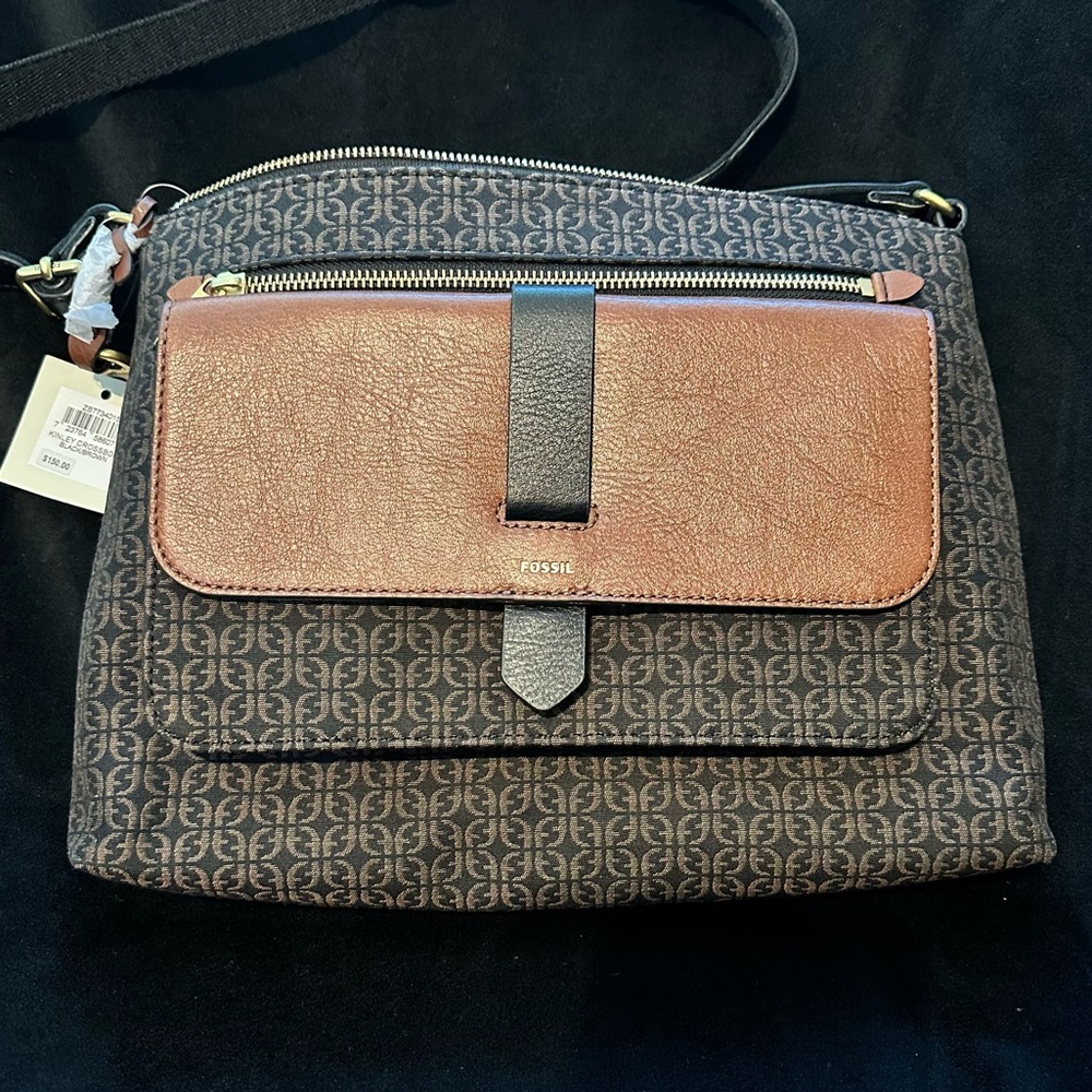 BRAND NEW WITH TAGS FOSSIL CROSSBODY
